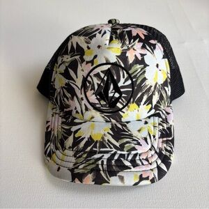 Volcom Adult Trucker‎ Cap Flower Pattern Diamond Adjustable Black Mesh Gorpcore